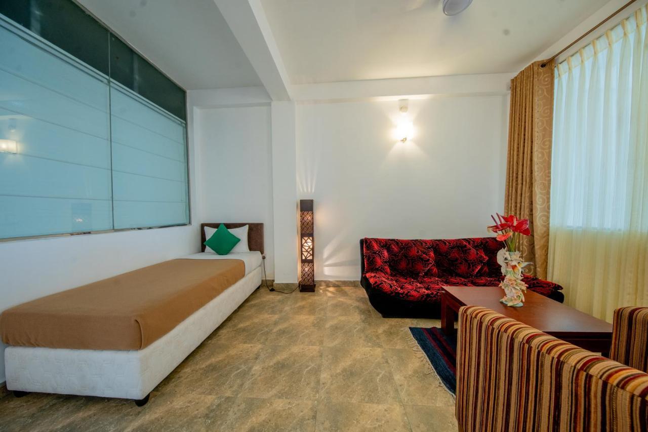 Olympus Plaza Hotel Haputale Bagian luar foto