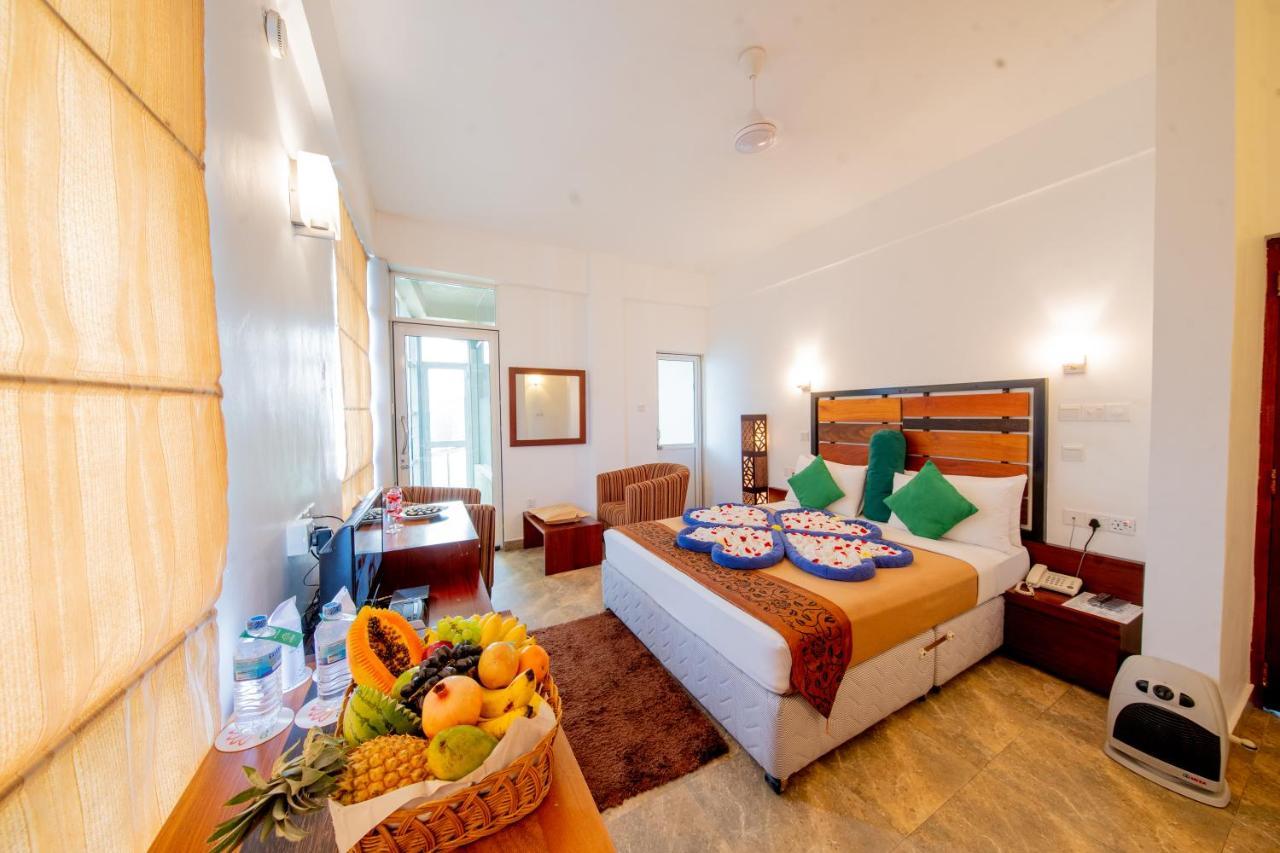 Olympus Plaza Hotel Haputale Bagian luar foto