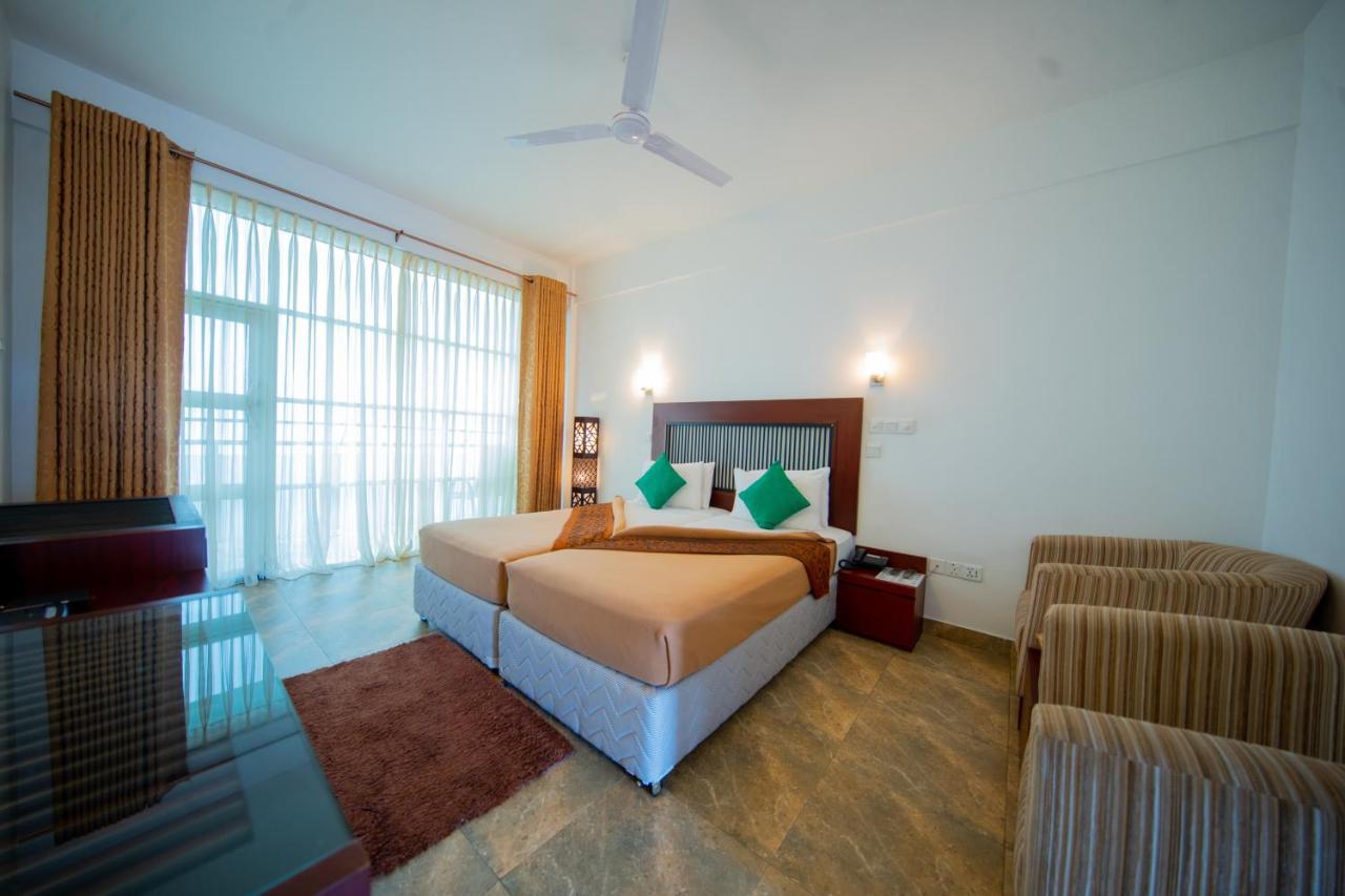 Olympus Plaza Hotel Haputale Bagian luar foto