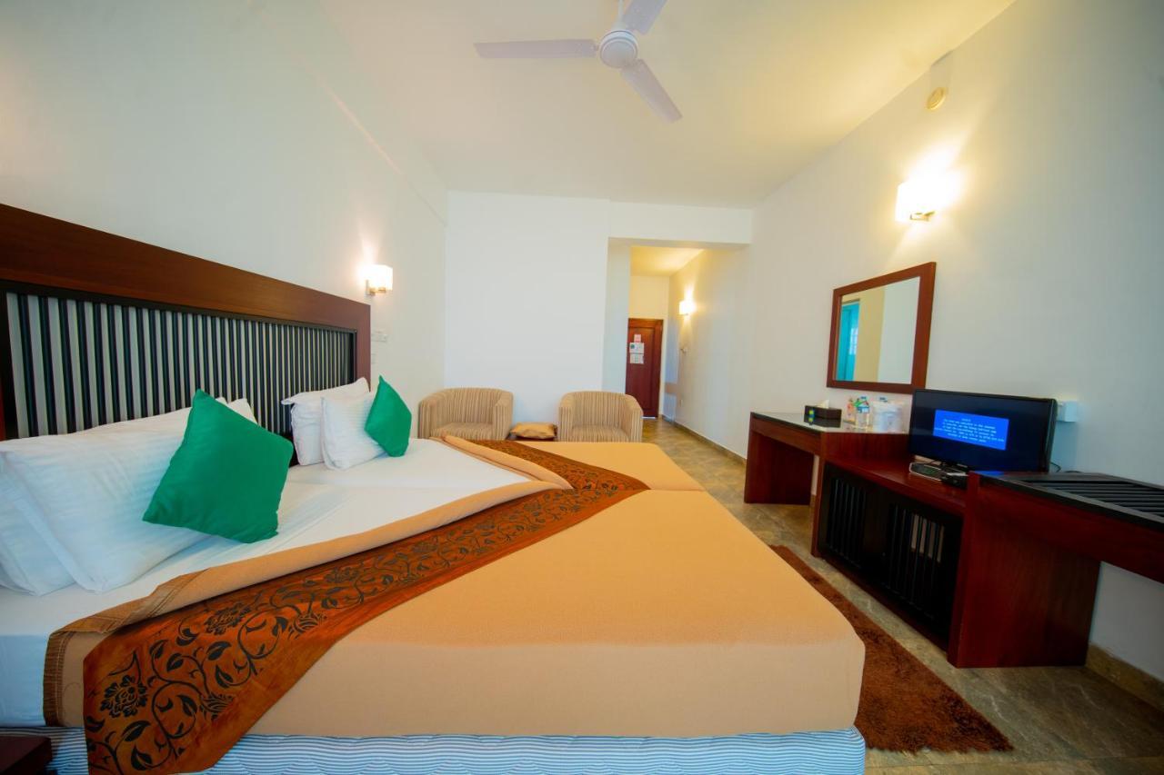 Olympus Plaza Hotel Haputale Bagian luar foto